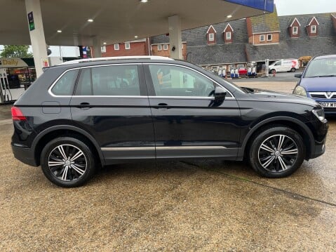 Volkswagen Tiguan 2.0 TDI SE NAV BLUEMOTION 4MOTION DSG AUTOMATIC 8