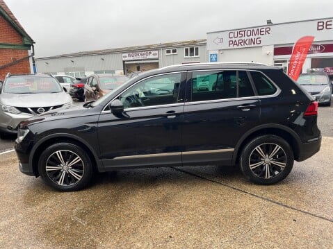 Volkswagen Tiguan 2.0 TDI SE NAV BLUEMOTION 4MOTION DSG AUTOMATIC 10