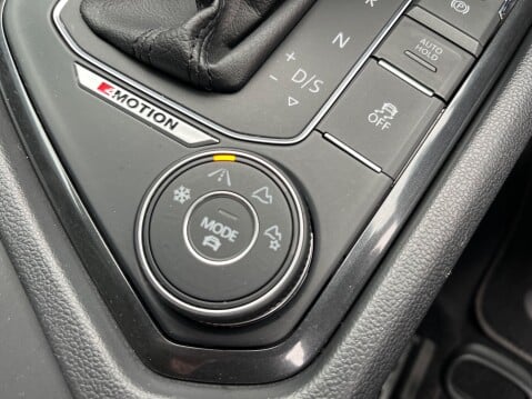Volkswagen Tiguan 2.0 TDI SE NAV BLUEMOTION 4MOTION DSG AUTOMATIC 21
