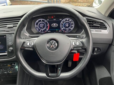 Volkswagen Tiguan 2.0 TDI SE NAV BLUEMOTION 4MOTION DSG AUTOMATIC 13
