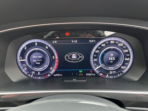 Volkswagen Tiguan 2.0 TDI SE NAV BLUEMOTION 4MOTION DSG AUTOMATIC 32