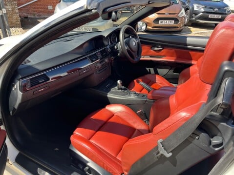 BMW M3 CONVERTIBLE 4.0 V8 DCT AUTOMATIC 25