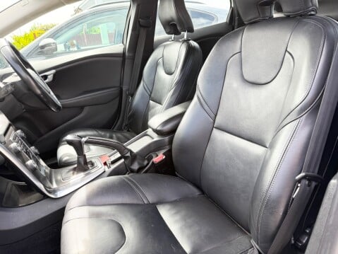 Volvo V40 D2 SE LUX NAV 11