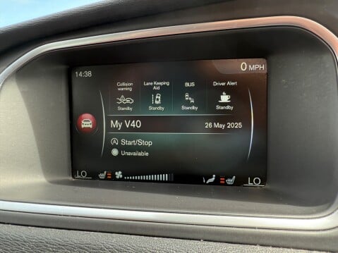 Volvo V40 D2 SE LUX NAV 17