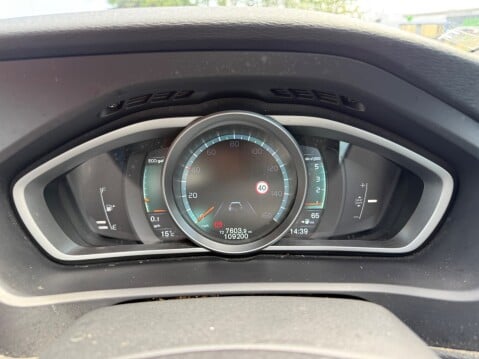 Volvo V40 D2 SE LUX NAV 18