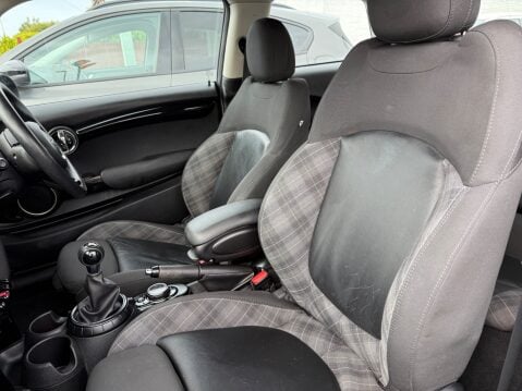 Mini Hatch COOPER S [MEDIA XL + CHILLI PACK] 16