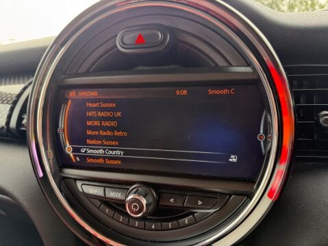 Mini Hatch COOPER S [MEDIA XL + CHILLI PACK] 23