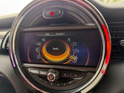 Mini Hatch COOPER S [MEDIA XL + CHILLI PACK] 20