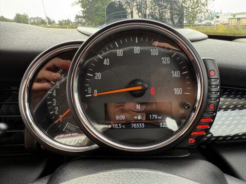 Mini Hatch COOPER S [MEDIA XL + CHILLI PACK] 25