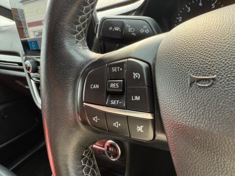 Ford Fiesta TITANIUM X 23