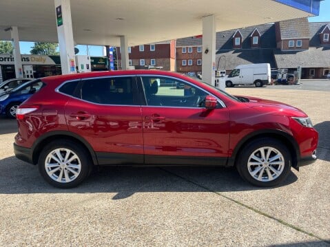 Nissan Qashqai 1.5 DCI ACENTA PREMIUM 8