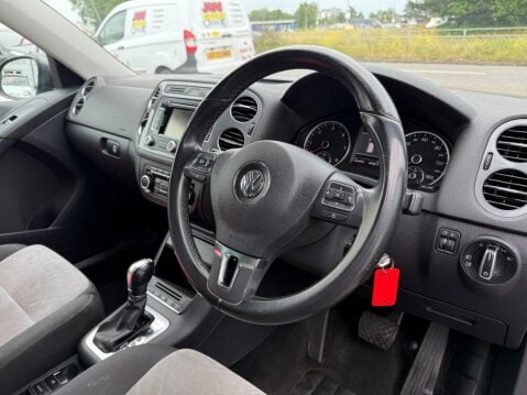 Volkswagen Tiguan SE TDI BLUEMOTION TECHNOLOGY 4MOTION DSG 9