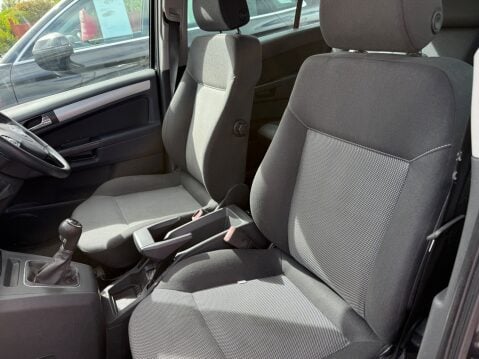 Vauxhall Zafira DESIGN 11