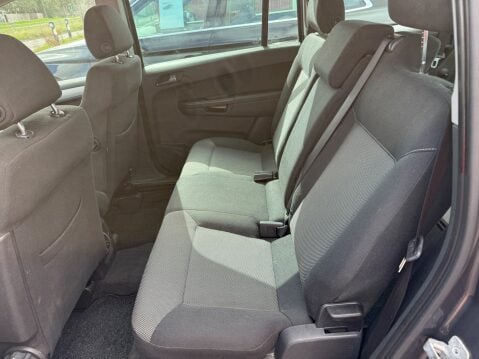 Vauxhall Zafira DESIGN 12