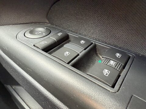 Vauxhall Zafira DESIGN 15