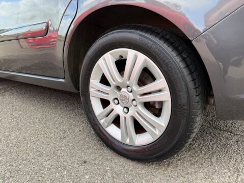 Vauxhall Zafira DESIGN 8
