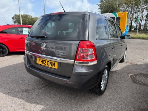 Vauxhall Zafira DESIGN 5