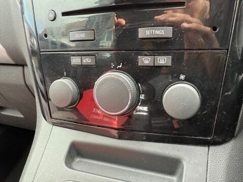 Vauxhall Zafira DESIGN 13
