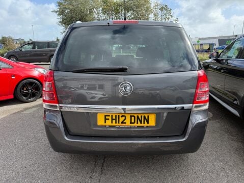 Vauxhall Zafira DESIGN 6