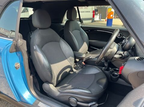 Mini Cooper 1.6 CONVERTIBLE 3