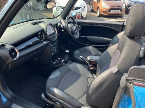 Mini Cooper 1.6 CONVERTIBLE 16