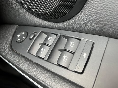 BMW 3 Series 318D SPORT PLUS EDITION 22