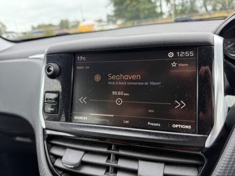 Peugeot 2008 PURETECH ACTIVE 11