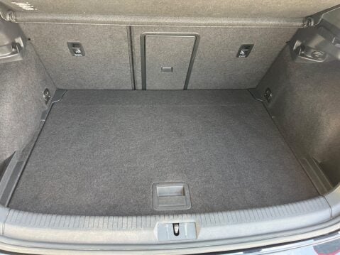 Volkswagen Golf 1.6 TDI MATCH BLUEMOTION TECHNOLOGY DSG 6