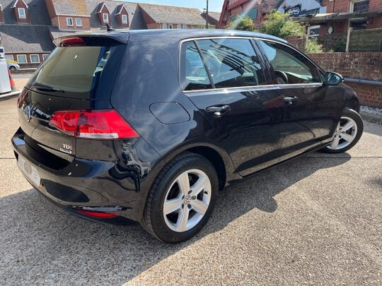 Volkswagen Golf 1.6 TDI MATCH BLUEMOTION TECHNOLOGY DSG