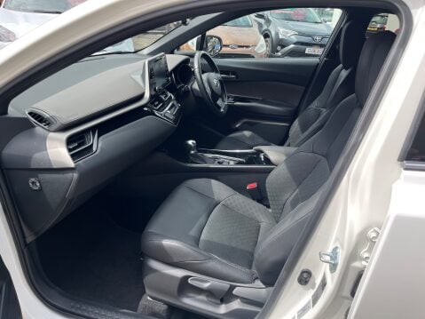 Toyota C-HR 1.8 HYBRID EXCEL AUTOMATIC 12