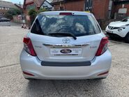 Toyota Yaris 1.33 VVT-I T SPIRIT AUTOMATIC 4