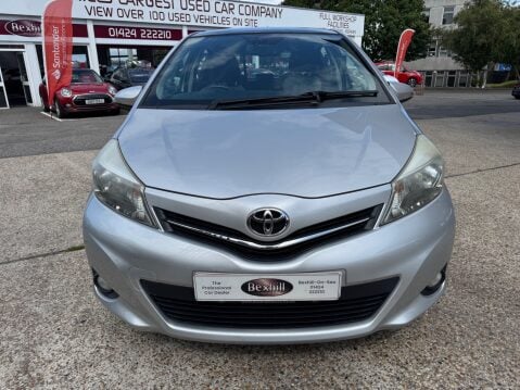 Toyota Yaris 1.33 VVT-I T SPIRIT AUTOMATIC 8