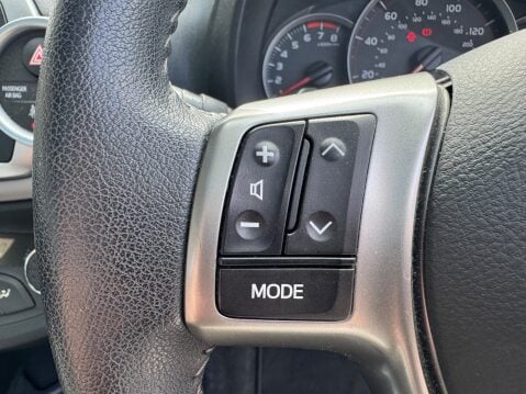 Toyota Yaris 1.33 VVT-I T SPIRIT AUTOMATIC 12