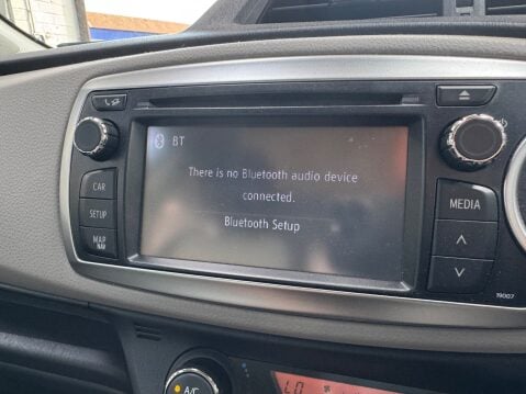 Toyota Yaris 1.33 VVT-I T SPIRIT AUTOMATIC 18