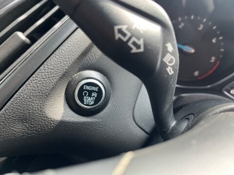 Ford Focus 1.6 TDCI TITANIUM NAVIGATOR 24
