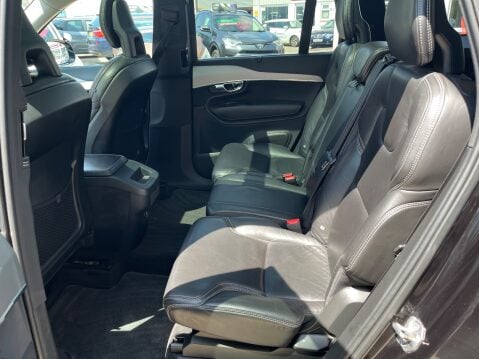 Volvo XC90 2.0 D5 INSCRIPTION AWD 7 SEATER AUTOMATIC 9