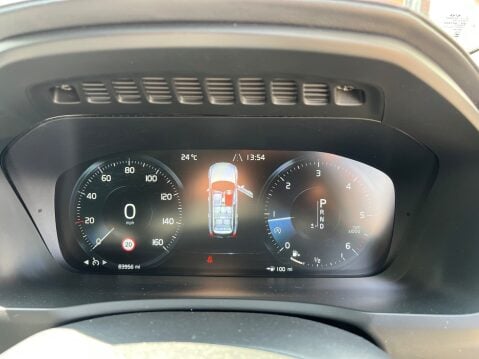Volvo XC90 2.0 D5 INSCRIPTION AWD 7 SEATER AUTOMATIC 35