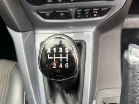 Ford Focus 1.6 TDCI TITANIUM X 21