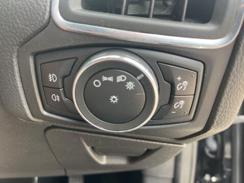 Ford Focus 1.6 TDCI TITANIUM X 22