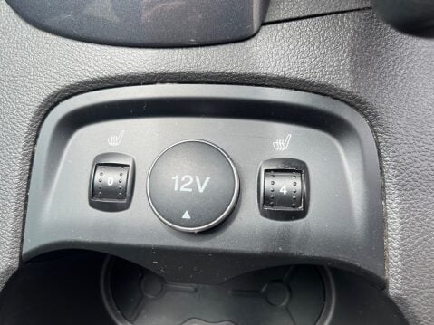 Ford Focus 1.6 TDCI TITANIUM X 17