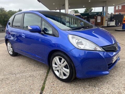 Honda Jazz 1.4 I-VTEC ES PLUS AUTOMATIC 4