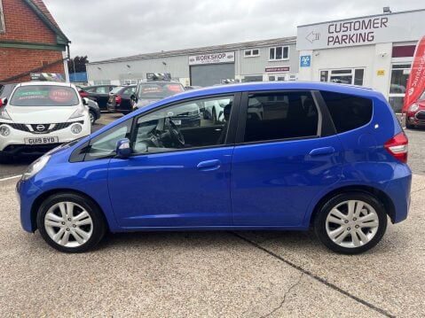 Honda Jazz 1.4 I-VTEC ES PLUS AUTOMATIC 10