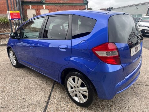 Honda Jazz 1.4 I-VTEC ES PLUS AUTOMATIC 11