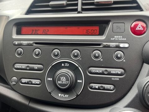 Honda Jazz 1.4 I-VTEC ES PLUS AUTOMATIC 16