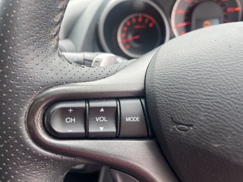Honda Jazz 1.4 I-VTEC ES PLUS AUTOMATIC 14
