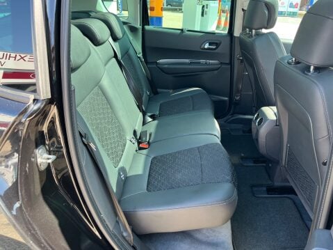 Peugeot 3008 BLUE HDI S/S ALLURE 8