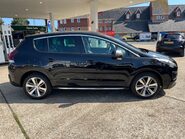 Peugeot 3008 BLUE HDI S/S ALLURE 9