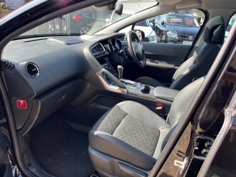 Peugeot 3008 BLUE HDI S/S ALLURE 13