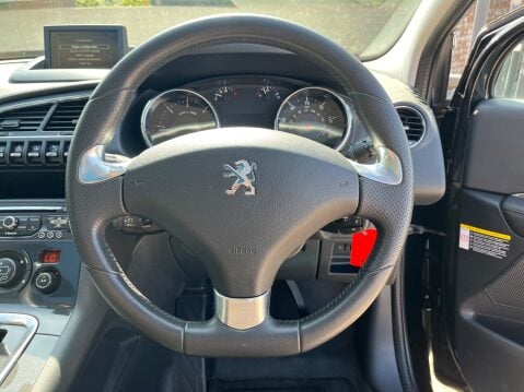 Peugeot 3008 BLUE HDI S/S ALLURE 15