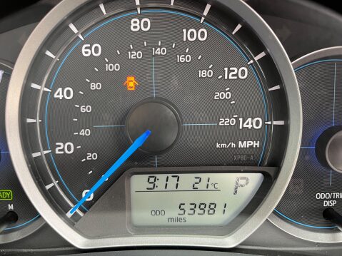 Toyota Yaris T SPIRIT HYBRID 23